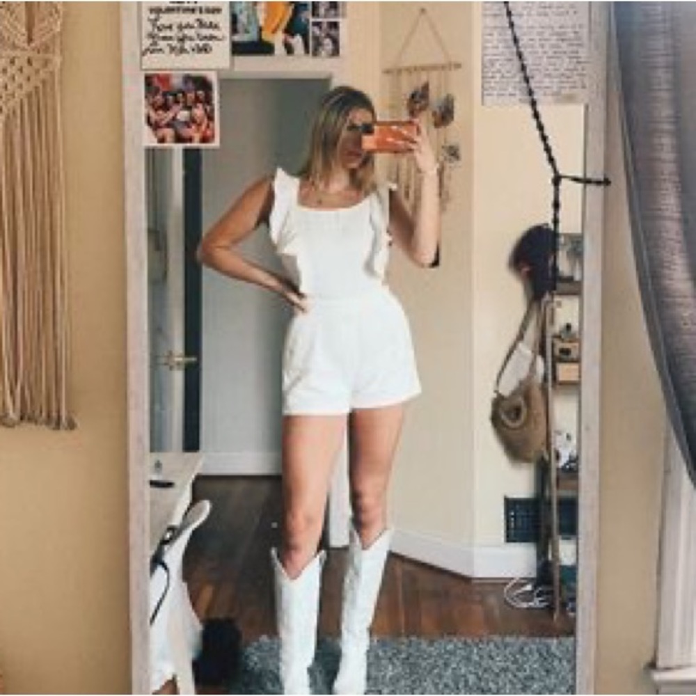 Vici romper with ruffles and open back - size large- never worn